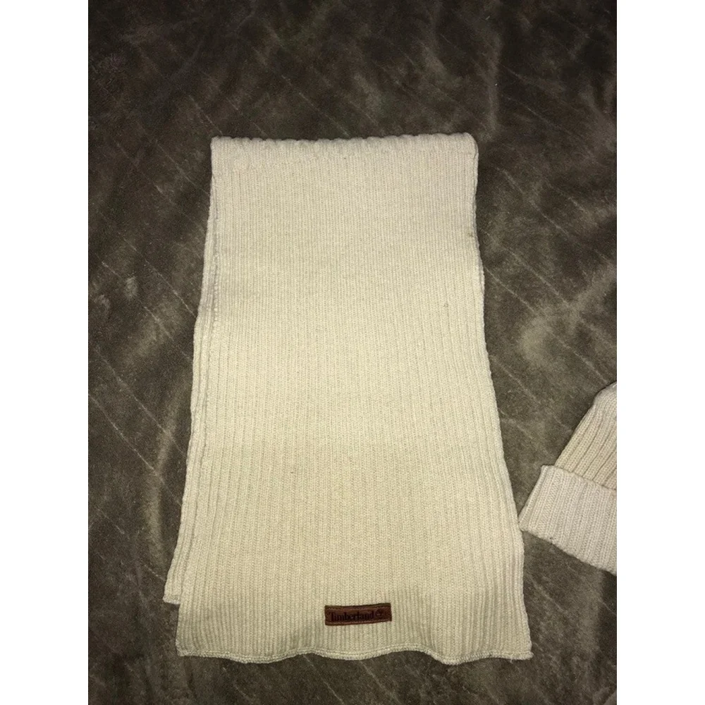 Timberland Scarf and Beanie Set‎